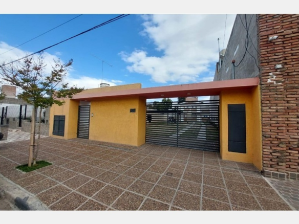 Departamento  –  Calle Brasil