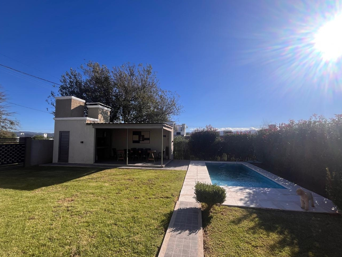 Casa – Barrio Balcón de Paravachasca