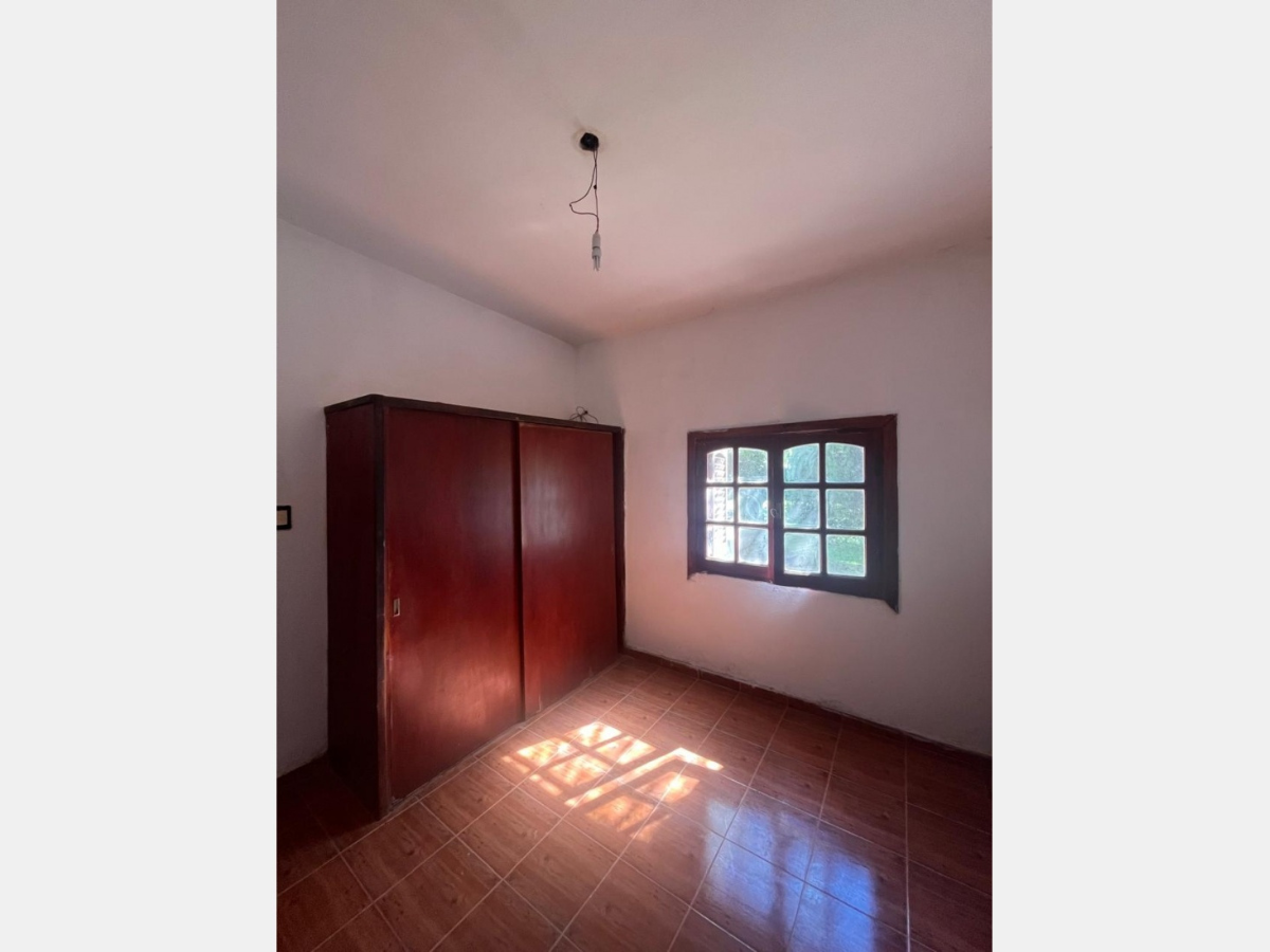 Casa – Calle Av. Central – Barrio Lalahenes