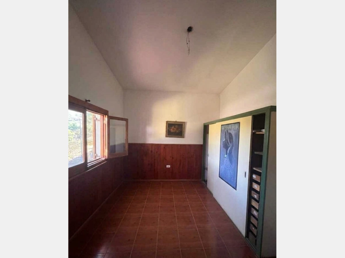 Casa – Calle Av. Central – Barrio Lalahenes