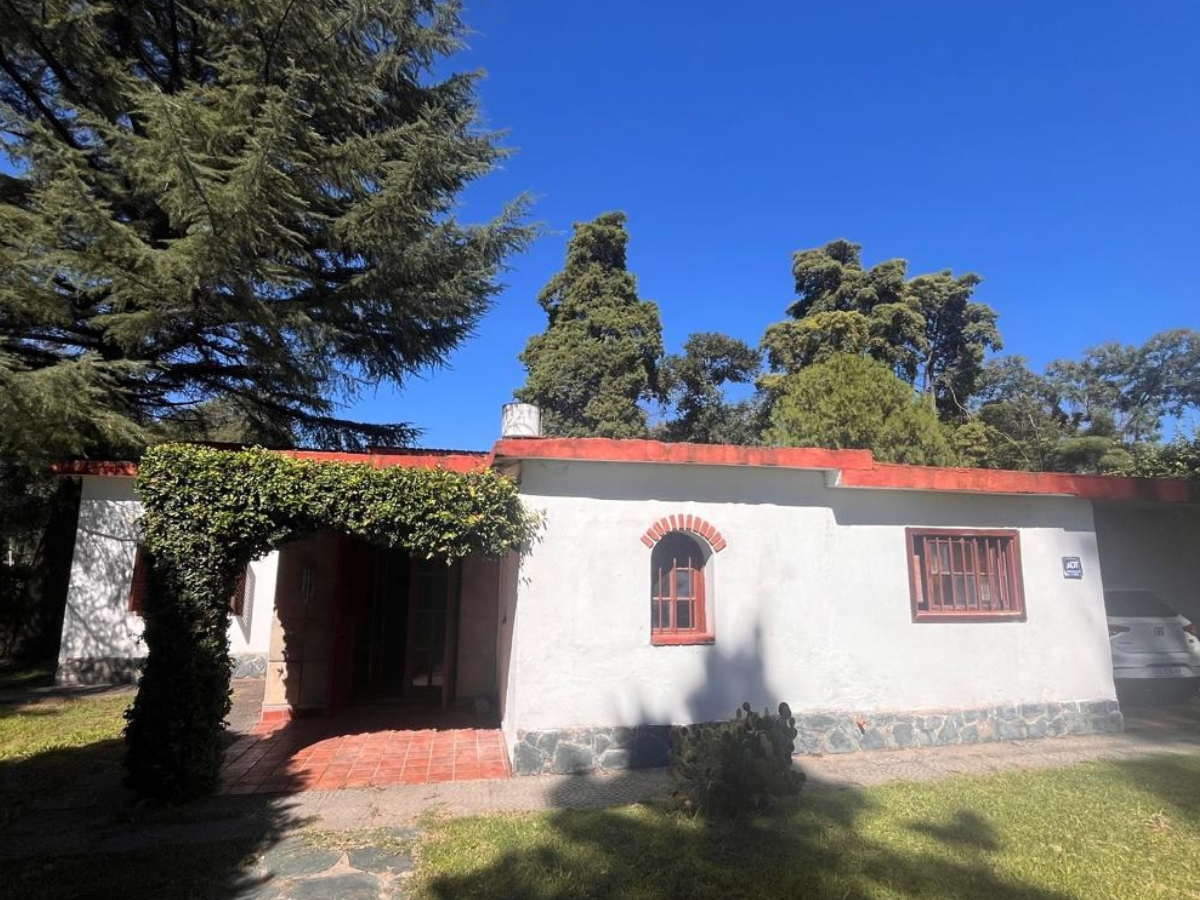 Casa – Calle Av. Central – Barrio Lalahenes