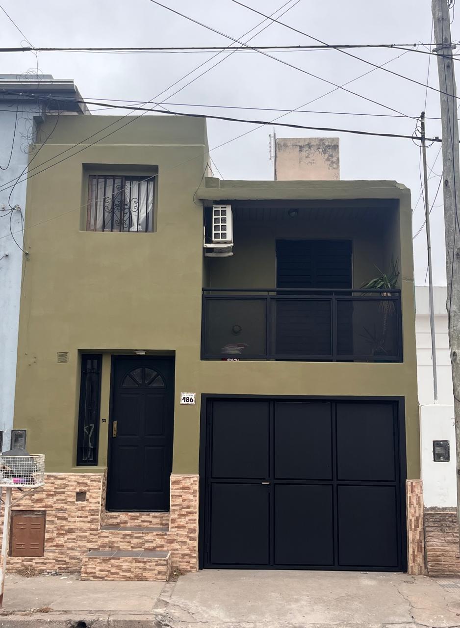 DÚPLEX EN VENTA-BARRIO SUR-ALTA GRACIA.