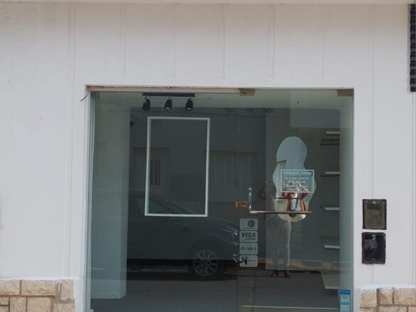 Local comercial-Calle Paraguay-Alta Gracia.