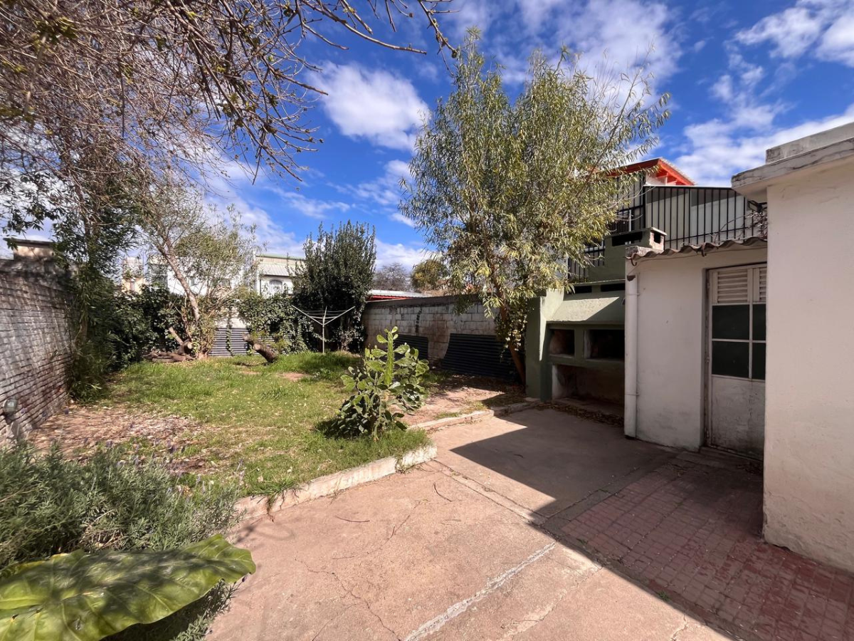 Chalet con estilo colonial – Barrio Norte