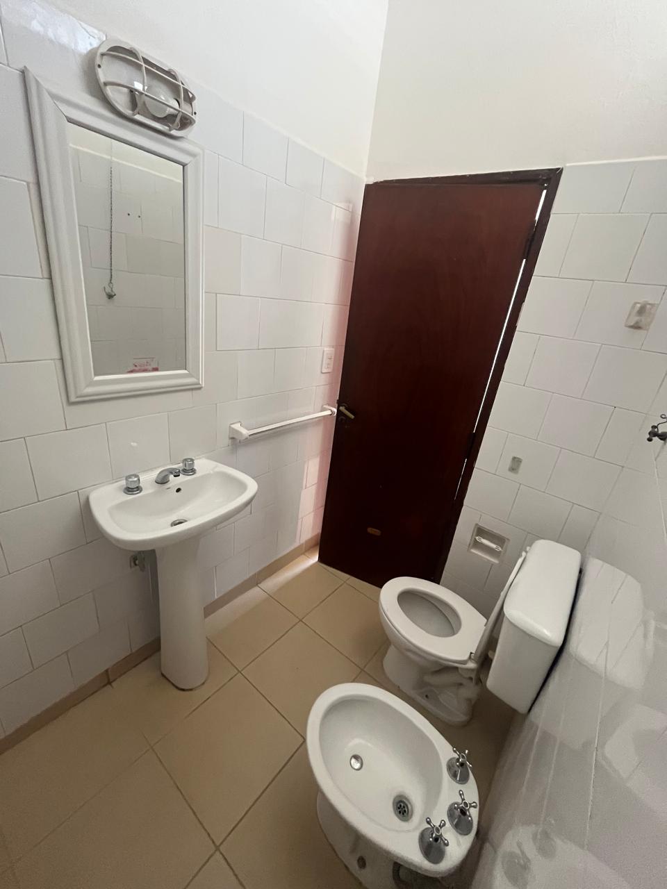 DEPARTAMENTO EN ALQUILER-CALLE OLMOS-ALTA GRACIA.