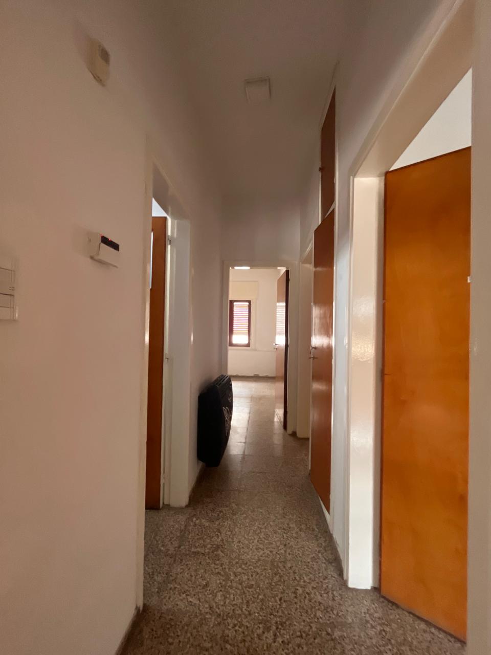 9b3b9f07-96fa-4fe9-ad7e-8aee51acffe3 CASA EN VENTA-BARRIO PELLEGRINI.