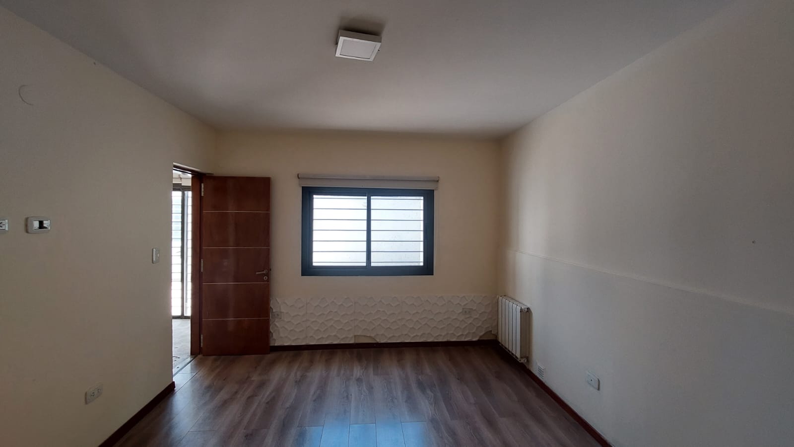 WhatsApp Image 2023-10-24 at 15.06.25 (8) ALQUILER EN CALLE CHILE-BARRIO CAMARA-ALTA GRACIA.