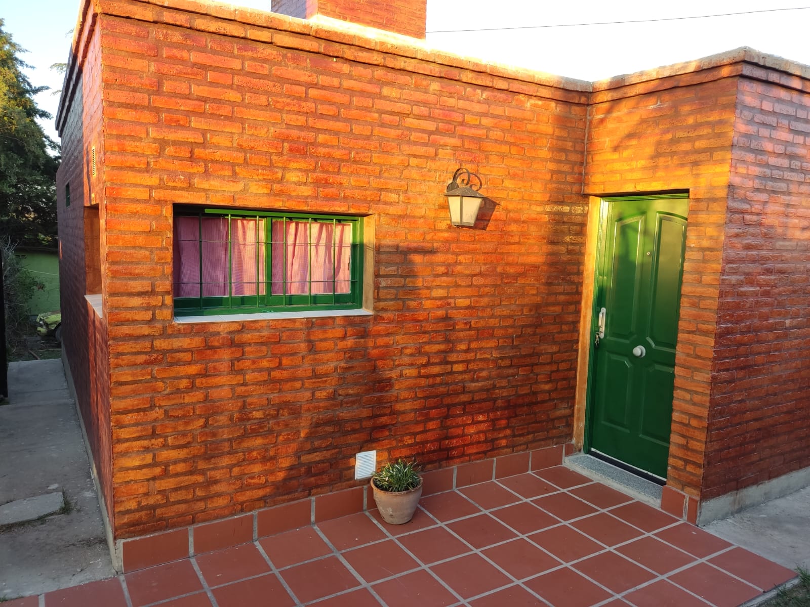 DEPARTAMENTO EN ALQUILER-CALLE VICENTE LOPEZ-ALTA GRACIA.