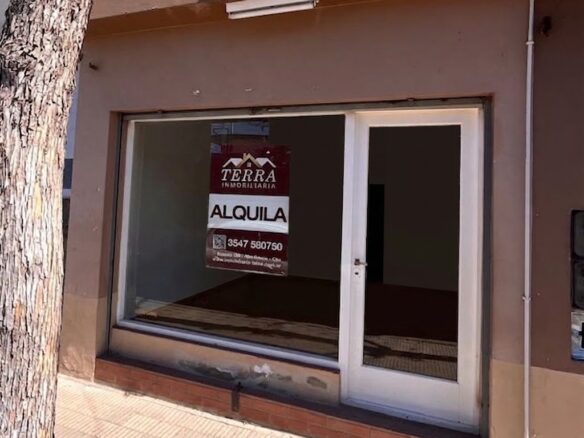 Local comercial-calle Paraguay-Alta Gracia.