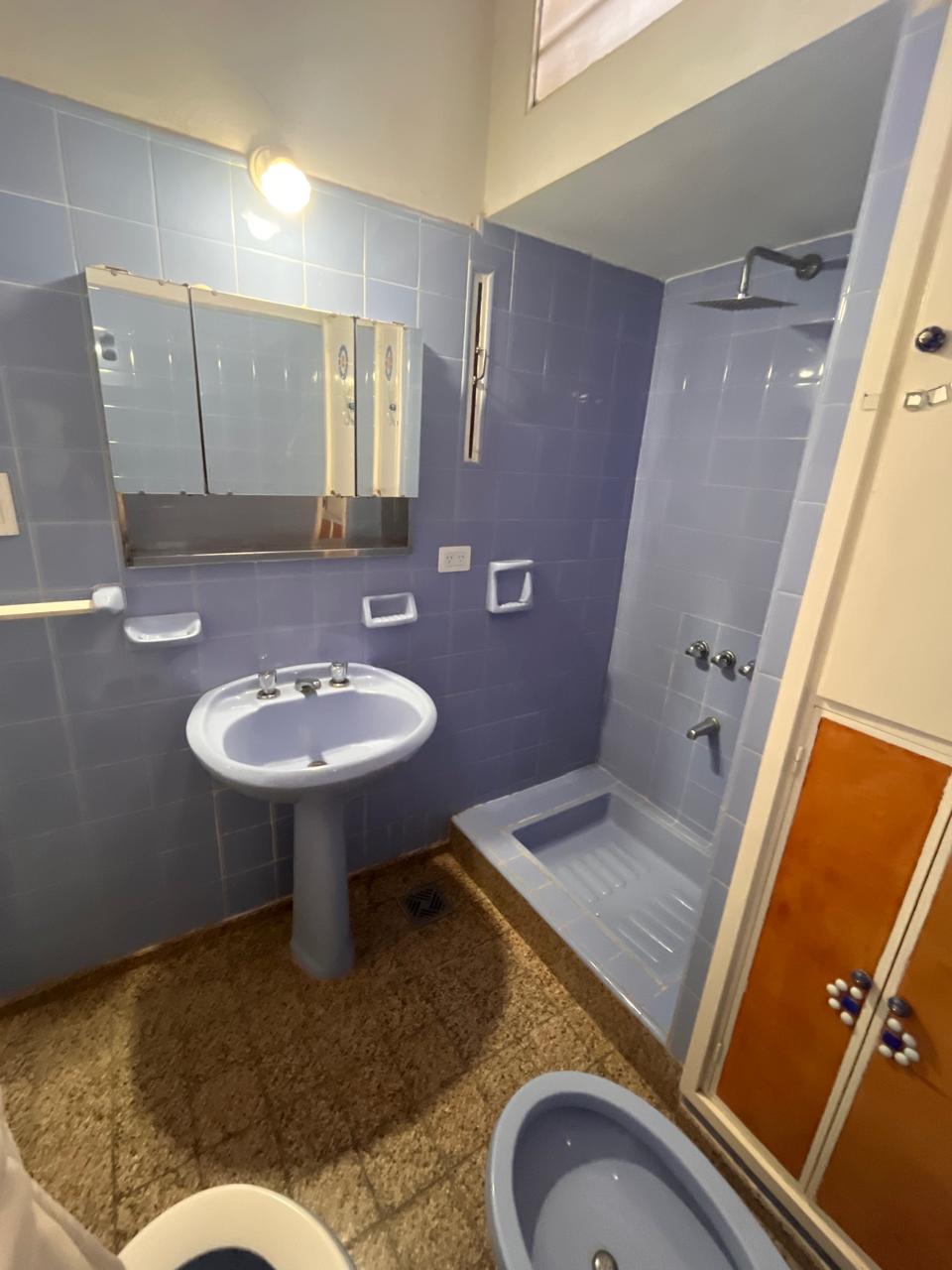 c87189f4-4e8f-49db-abce-f2d8220a4cd8 CASA EN VENTA-BARRIO PELLEGRINI.