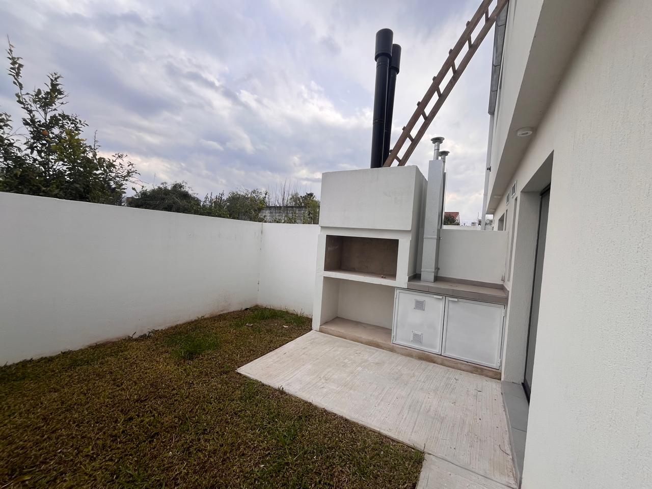 DÚPLEX EN ALQUILER – BARRIO PELLEGRINI – A ESTRENAR.