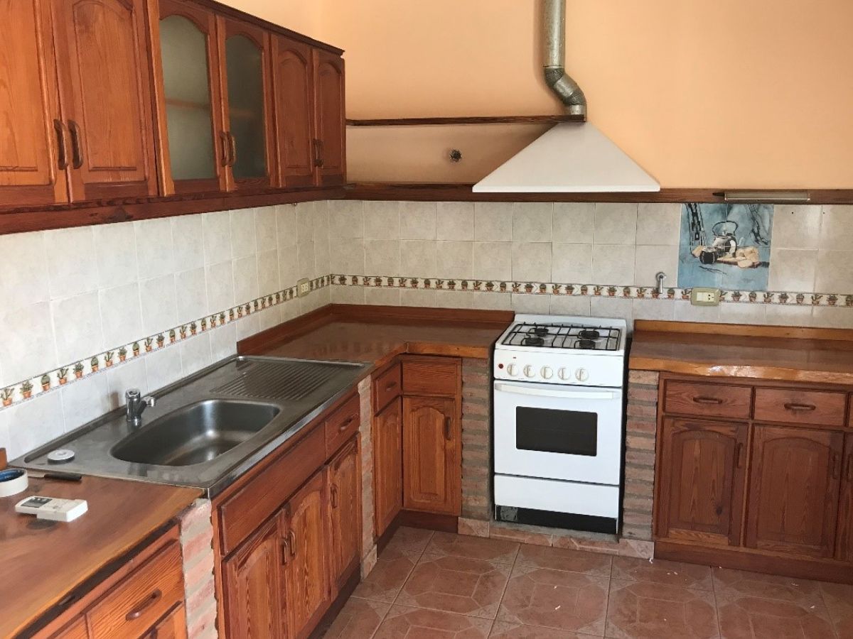 13 DEPARTAMENTO EN VENTA-CALLE AVELLANEDA-ALTA GRACIA.