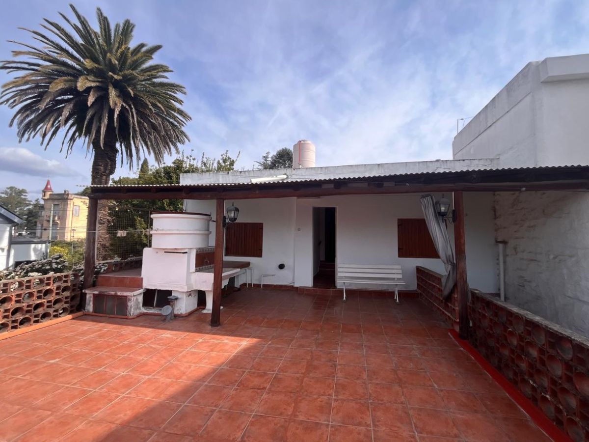 16 DEPARTAMENTO EN VENTA-CALLE AVELLANEDA-ALTA GRACIA.