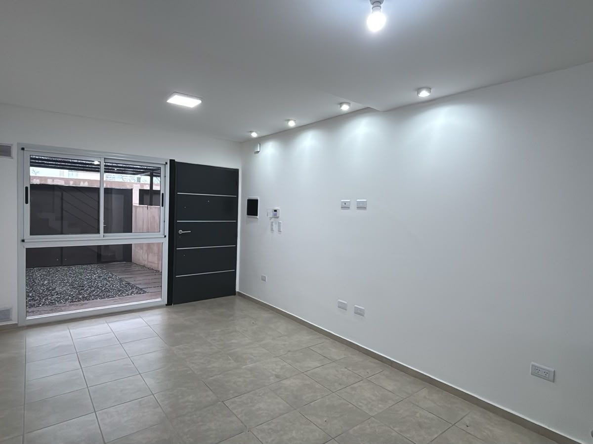 2 DUPLEX EN ALQUILER-BARRIO TRES GRACIAS-ALTA GRACIA.