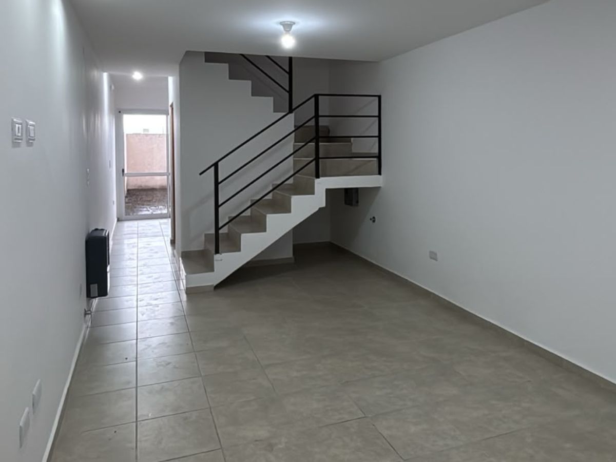 3 DUPLEX EN ALQUILER-BARRIO TRES GRACIAS-ALTA GRACIA.