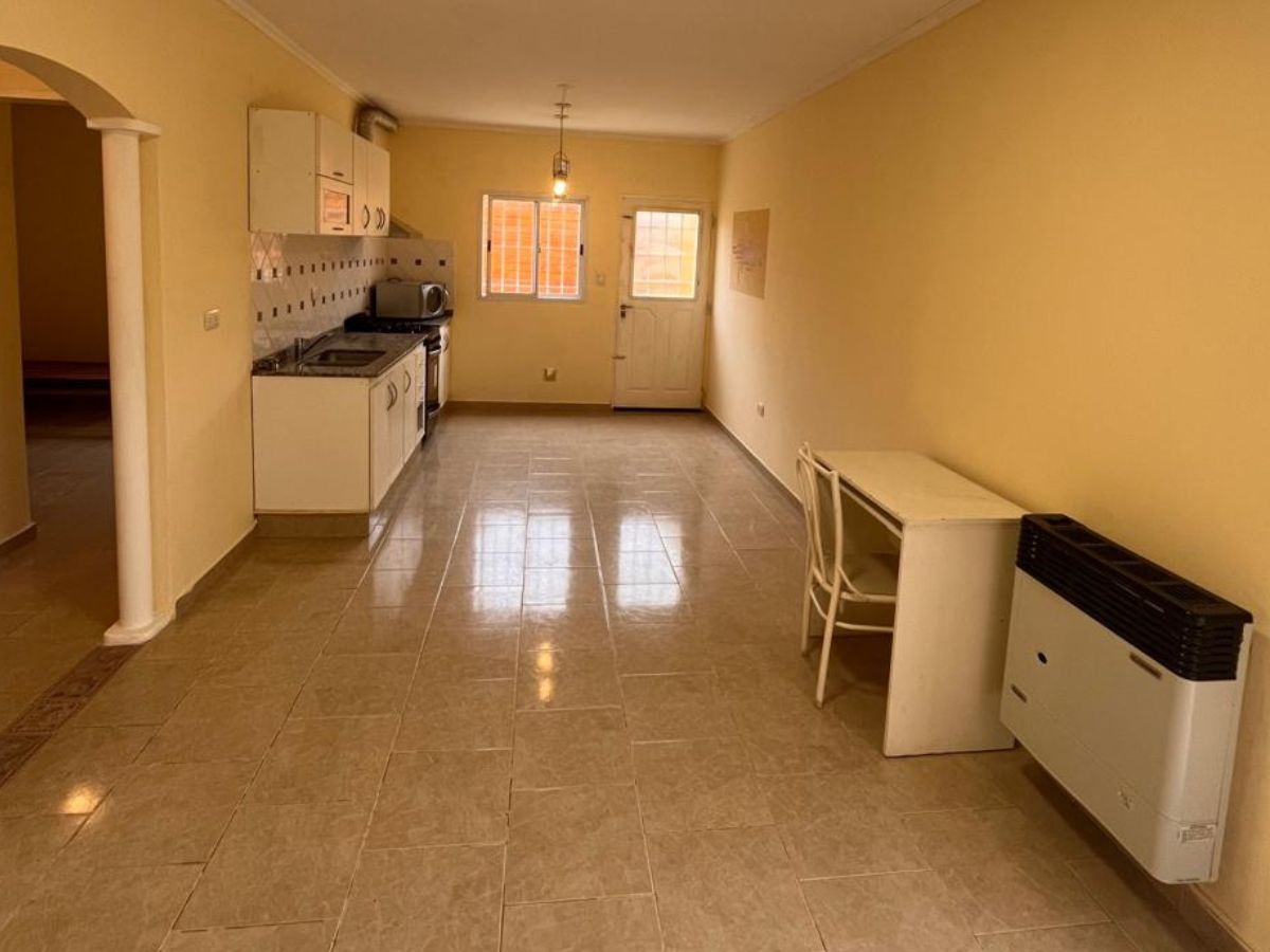 DEPARTAMENTO EN ALQUILER-CALLE BRASIL-BARRIO CAMARA-ALTA GRACIA.